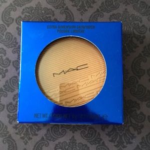 MAC MAGIC OF THE NIGHT